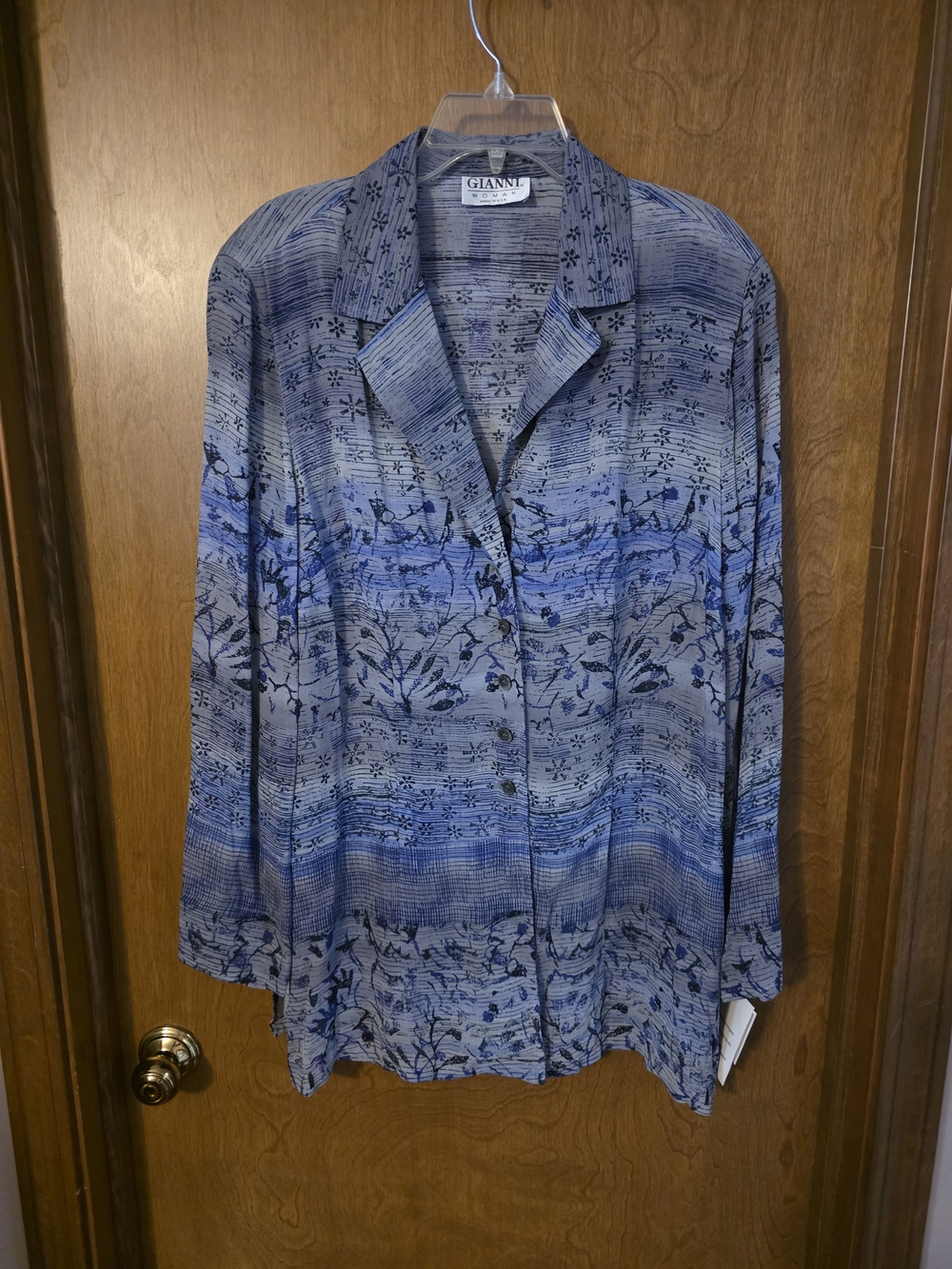 Gianni Women's Blue Floral Button-Front Blouse